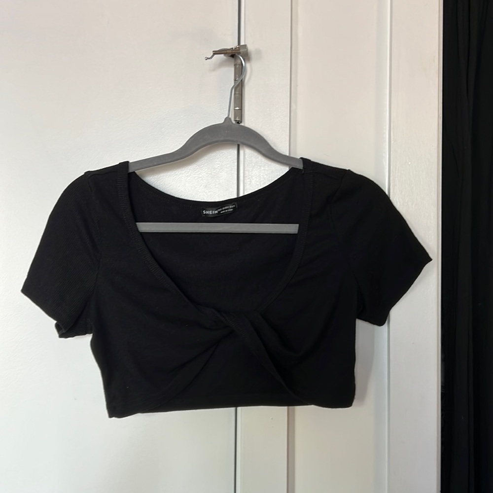 SHEIN SXY Twist Front Rib-Knit Black Crop Top